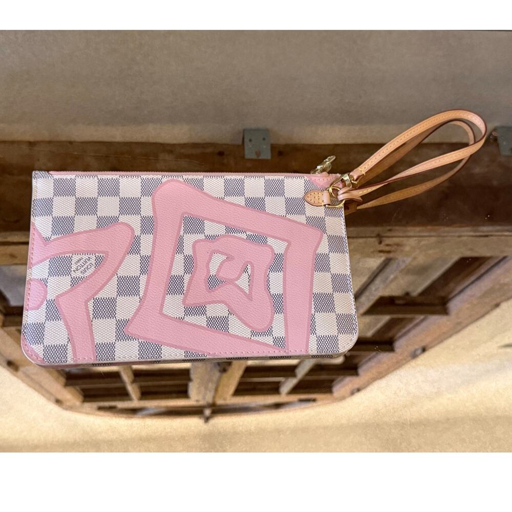 LOUIS VUITTON Damier Azur Tahitienne Neverful Pouchette Clutch Excellent